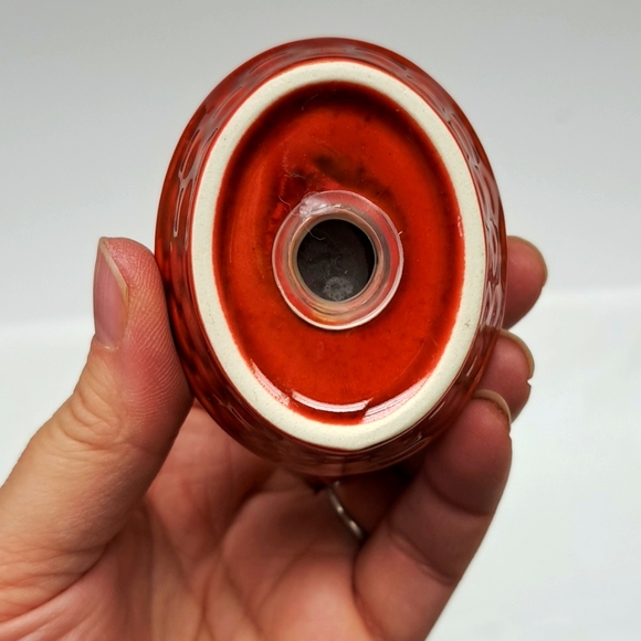 Vintage art pottery ceramic hen on nest salt and pepper shakers - Picture 7 of 8